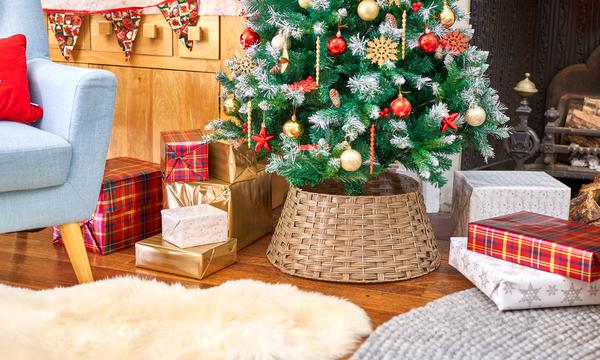 Round Wicker Christmas Tree Skirt